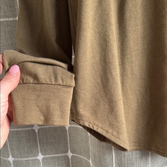 Life is Good - Olive green hooded pullover size medium - Picture 4 of 7